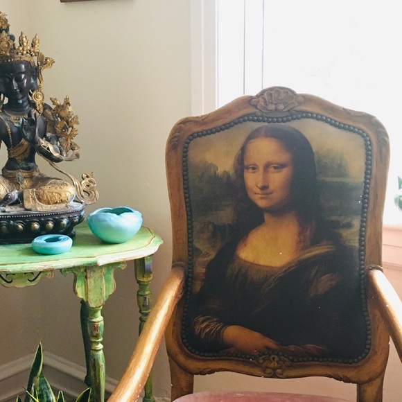 Meet your Posher, Anne - Picture 2 of 2